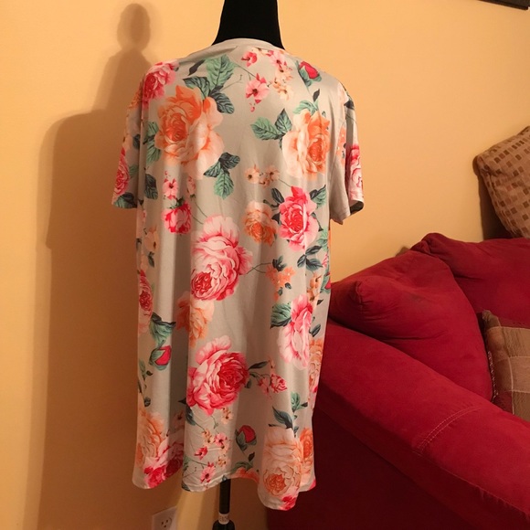 🌺Beautiful 🌺 Silky feeling and so very comfy. - Picture 2 of 4